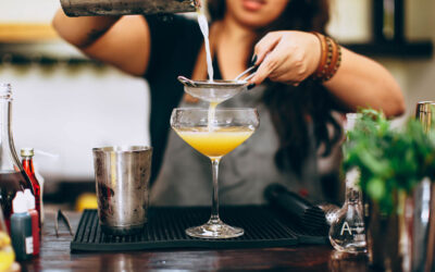 10 Compelling Reasons to Join a Bartending Course